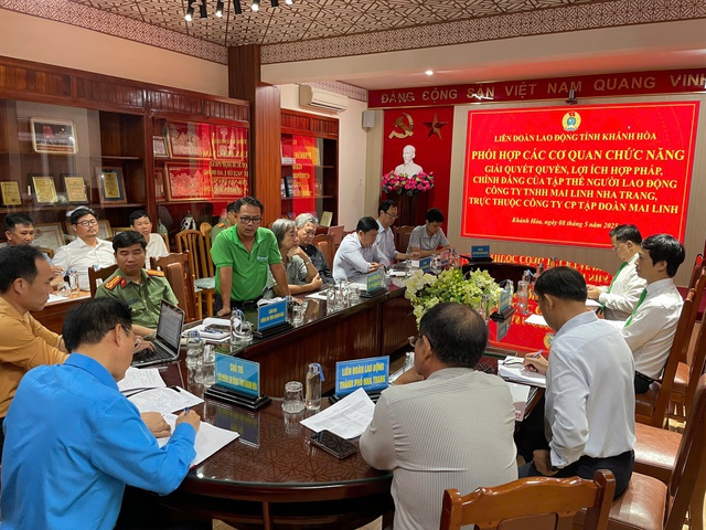 Mai Linh Nha Trang nợ lương và BHXH, tài xế bức xúc- Ảnh 1. Mai Linh Nha Trang nợ lương và BHXH, tài xế bức xúc- Ảnh 1.