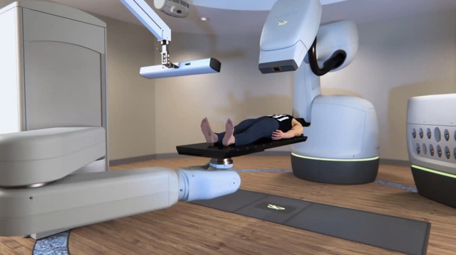 Lần đầu tiên tại TP HCM có robot xạ phẫu tích hợp AI giúp tìm khối u nhỏ nhất- Ảnh 1. Lần đầu tiên tại TP HCM có robot xạ phẫu tích hợp AI giúp tìm khối u nhỏ nhất- Ảnh 1.