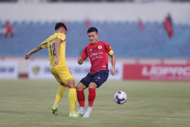 CLB CAHN cạnh tranh vào tốp 3 V-League- Ảnh 2. CLB CAHN cạnh tranh vào tốp 3 V-League- Ảnh 2.