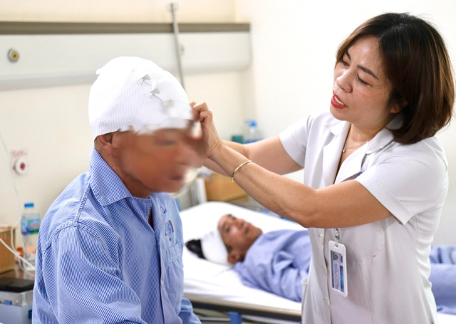 Giảm áp lực, tăng an toàn cho điều dưỡng- Ảnh 2. Giảm áp lực, tăng an toàn cho điều dưỡng- Ảnh 2.