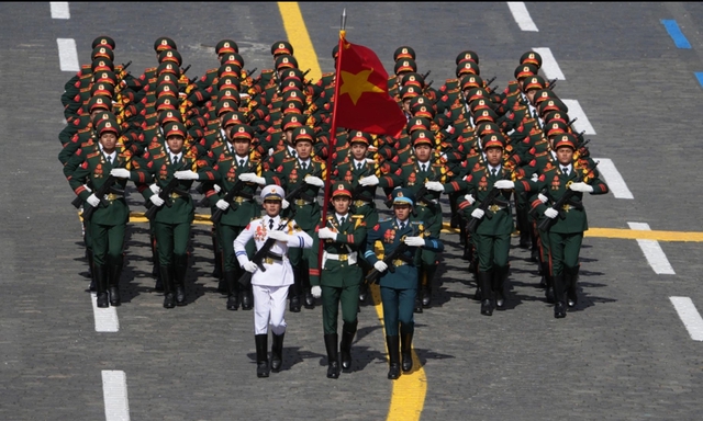 Video: Lộ diện khí tài "khủng" của Nga tại lễ duyệt binh kỷ niệm Ngày Chiến thắng - Ảnh 11. Video: Lộ diện khí tài "khủng" của Nga tại lễ duyệt binh kỷ niệm Ngày Chiến thắng - Ảnh 11.
