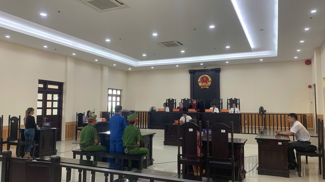 Án tử hình cho kẻ “trở lại với hai con dao” sau trận cãi vã trong chiếu bạc - Ảnh 1.