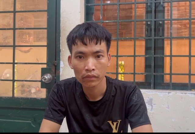Bắt giữ đối tượng cướp giật vé số của người phụ nữ tại đoạn đường vắng- Ảnh 2. Bắt giữ đối tượng cướp giật vé số của người phụ nữ tại đoạn đường vắng- Ảnh 2.