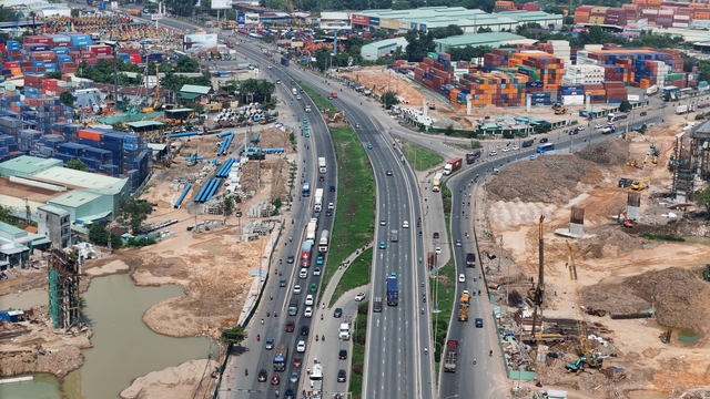 Cú hích cho địa ốc khi 4 hạ tầng trọng điểm "về đích" năm 2025 - Ảnh 1.
