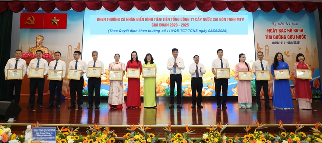 Lan tỏa tư tưởng Hồ Chí Minh, nâng cao chất lượng phục vụ - Ảnh 1.