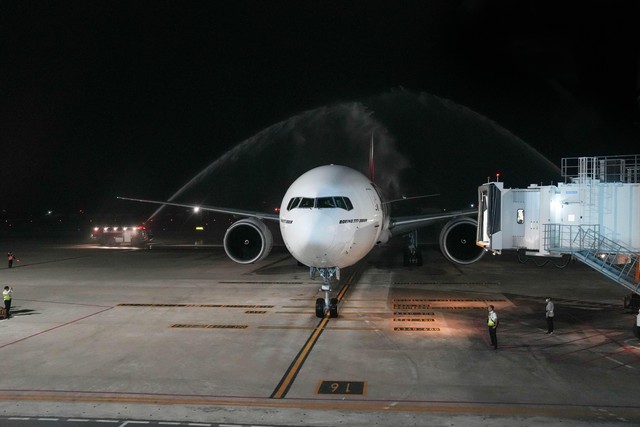 Emirates khai thác đường bay đến Đà Nẵng, mở rộng kết nối thương mại – du lịch - Ảnh 2.