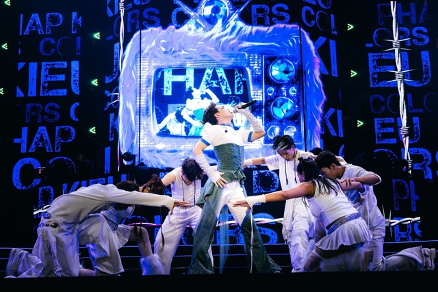 VPBank E-Concert Ngày không tiền mặt 2025: Bùng nổ âm nhạc, thu hút hàng chục ngàn khán giả- Ảnh 4. VPBank E-Concert Ngày không tiền mặt 2025: Bùng nổ âm nhạc, thu hút hàng chục ngàn khán giả- Ảnh 4.
