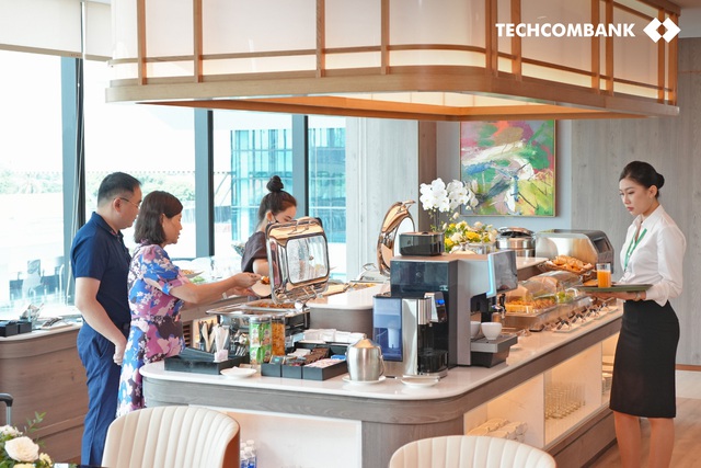 Techcombank Private Lounge chính thức khai trương tại sân bay Tân Sơn Nhất- Ảnh 2. Techcombank Private Lounge chính thức khai trương tại sân bay Tân Sơn Nhất- Ảnh 2.