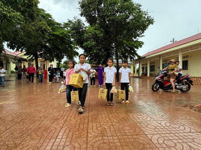 Tân Hiệp Phát được biểu dương về thành tích nổi bật trong việc nộp thuế- Ảnh 4. Tân Hiệp Phát được biểu dương về thành tích nổi bật trong việc nộp thuế- Ảnh 4.