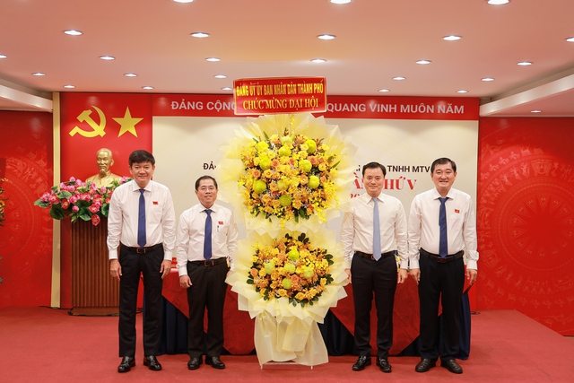 Xây dựng Đảng bộ vững mạnh, đưa SAWACO lên tầm cao mới- Ảnh 2. Xây dựng Đảng bộ vững mạnh, đưa SAWACO lên tầm cao mới- Ảnh 2.