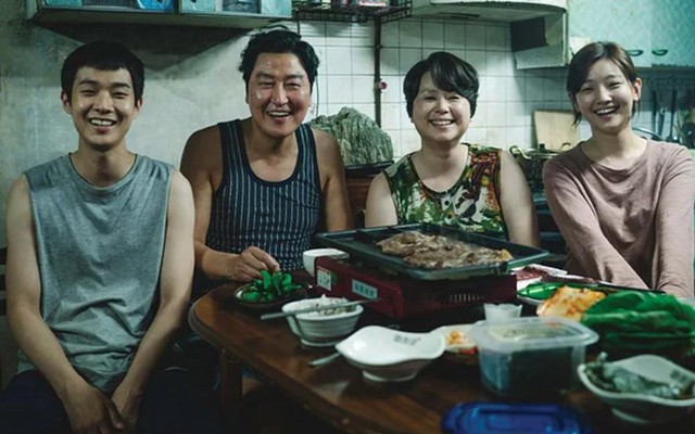 "Ký sinh trùng" là phim hay nhất thế kỷ 21- Ảnh 1. "Ký sinh trùng" là phim hay nhất thế kỷ 21- Ảnh 1.