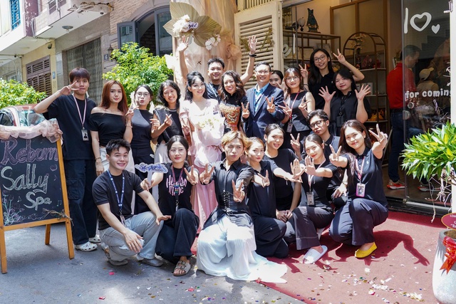 NTK- TS Quỳnh Paris: “Tinh hoa của cái đẹp trong làng thời trang và Beauty Việt” - Ảnh 4.