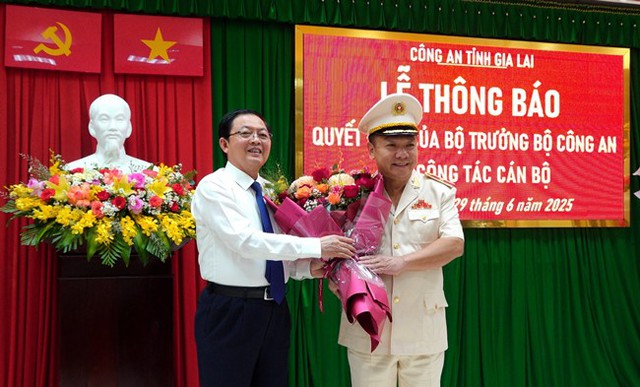 Công bố quyết định công tác cán bộ sau sáp nhập Công an tỉnh Gia Lai- Ảnh 1. Công bố quyết định công tác cán bộ sau sáp nhập Công an tỉnh Gia Lai- Ảnh 1.