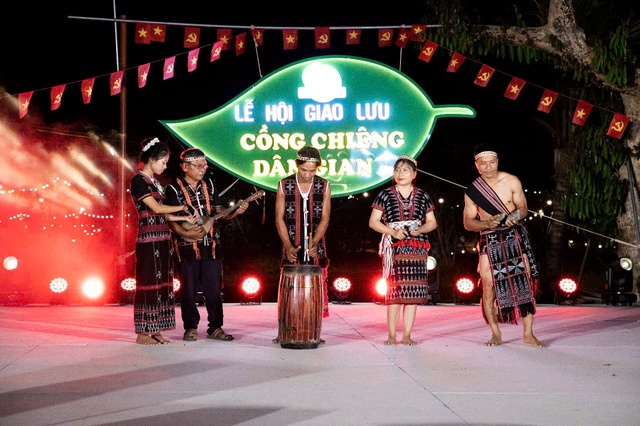 Phiên chợ đặc biệt giữa lòng TP Đà Nẵng- Ảnh 3. Phiên chợ đặc biệt giữa lòng TP Đà Nẵng- Ảnh 3.