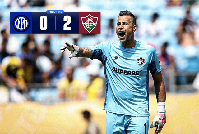 "Người nhện" 44 tuổi Fabio đưa Fluminense vào tứ kết FIFA Club World Cup- Ảnh 3. "Người nhện" 44 tuổi Fabio đưa Fluminense vào tứ kết FIFA Club World Cup- Ảnh 3.
