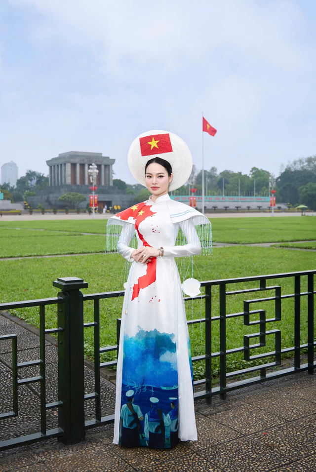 Fbasic: Thương hiệu thời trang của Hoàng Hồng Nhung gây sốt thị trường - Ảnh 4.