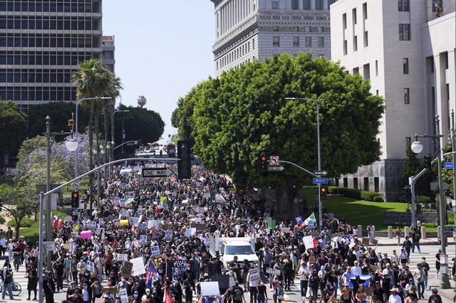Bộ trưởng Quốc phòng Mỹ đe dọa điều Thủy quân lục chiến đến Los Angeles - Ảnh 3. Bộ trưởng Quốc phòng Mỹ đe dọa điều Thủy quân lục chiến đến Los Angeles - Ảnh 3.
