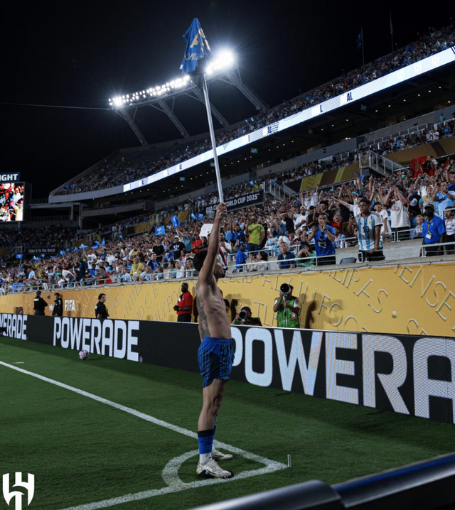 Chấn động: Man City thua sốc Al-Hilal, bị loại sớm tại FIFA Club World Cup 2025- Ảnh 8. Chấn động: Man City thua sốc Al-Hilal, bị loại sớm tại FIFA Club World Cup 2025- Ảnh 8.