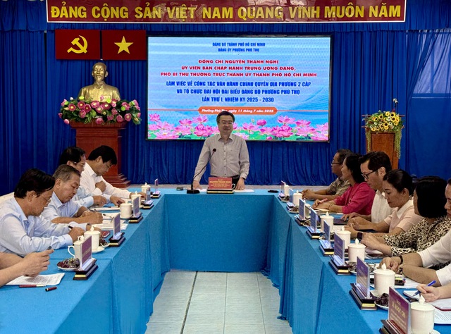 Phó Bí thư Thường trực Thành ủy TP HCM khảo sát tại phường Phú Thọ- Ảnh 4.