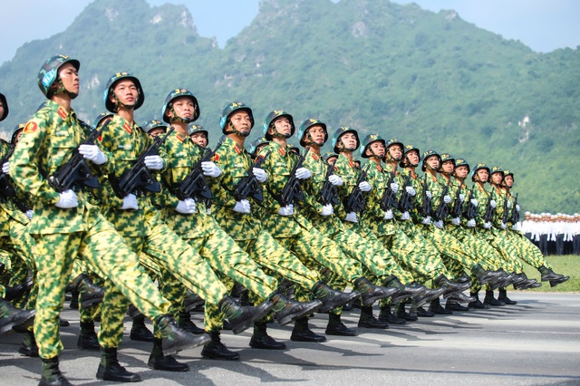 Ngắm xe tăng, tên lửa hợp luyện chuẩn bị cho diễu binh đại lễ 2-9 - Ảnh 26.
