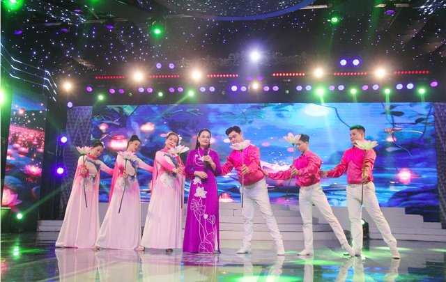Đậu Hằng Nga - Hành trình của lòng nhân ái và đam mê âm nhạc- Ảnh 3. Đậu Hằng Nga - Hành trình của lòng nhân ái và đam mê âm nhạc- Ảnh 3.