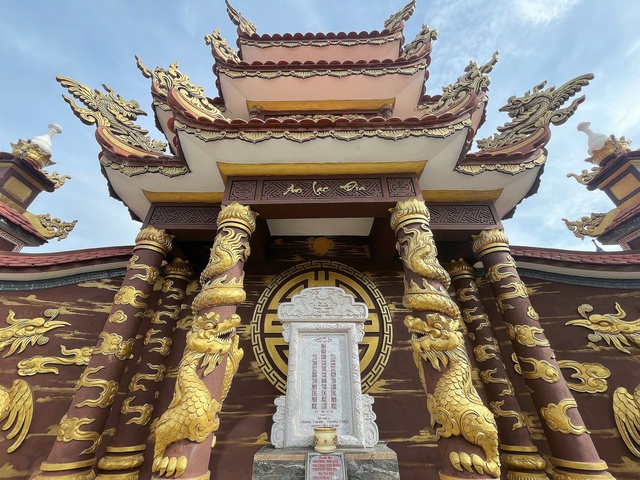 Đập chén bát xây lăng mộ: Chuyện thật ở ngôi làng khiến cả thế giới ngỡ ngàng- Ảnh 15. Đập chén bát xây lăng mộ: Chuyện thật ở ngôi làng khiến cả thế giới ngỡ ngàng- Ảnh 15.