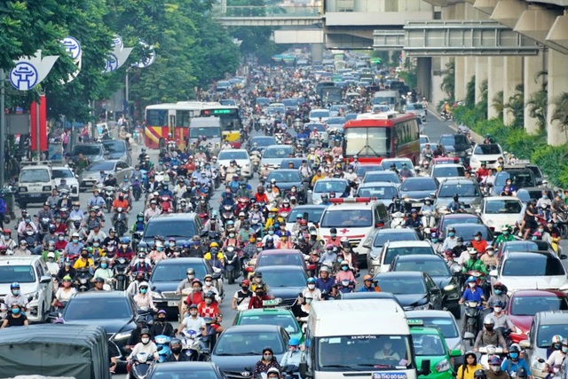 Nhìn lại hành trình gần 1 thập kỉ muốn cấm xe máy tại Hà Nội- Ảnh 1. Nhìn lại hành trình gần 1 thập kỉ muốn cấm xe máy tại Hà Nội- Ảnh 1.