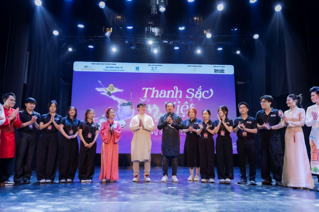 Đạo diễn Nguyễn Lê Thanh Hải: Kết nối giá trị truyền thống cùng tâm hồn người trẻ- Ảnh 4. Đạo diễn Nguyễn Lê Thanh Hải: Kết nối giá trị truyền thống cùng tâm hồn người trẻ- Ảnh 4.
