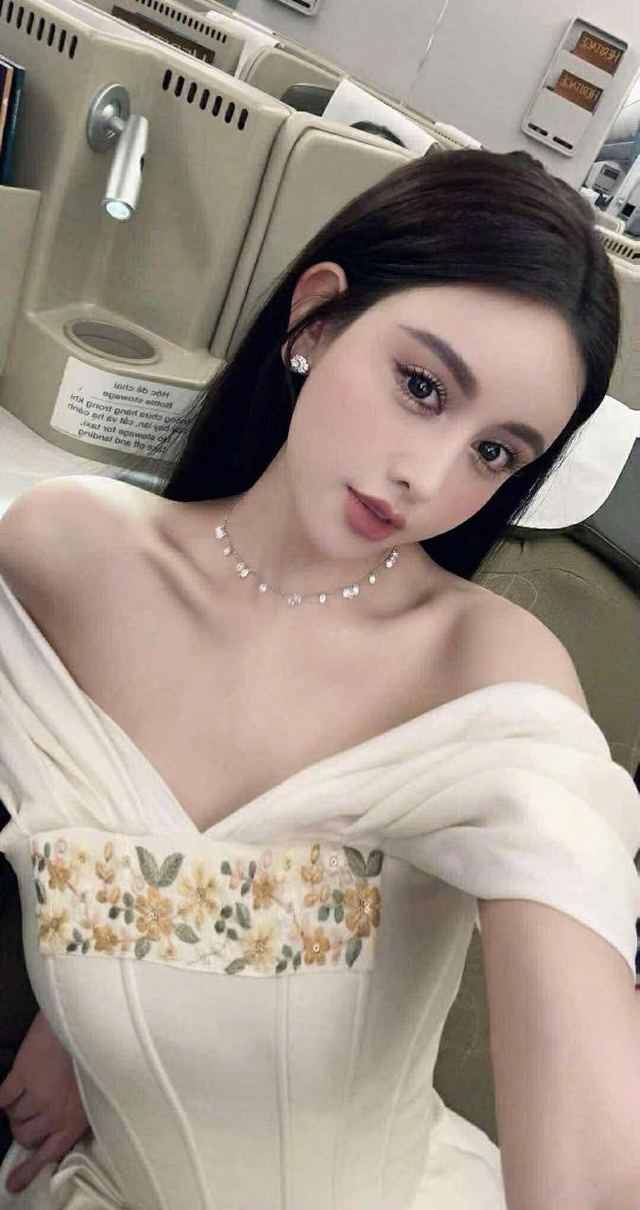 Nhi Nhi:  Câu chuyện xây dựng thương hiệu thẩm mỹ Nhi Phạm - Ảnh 2.