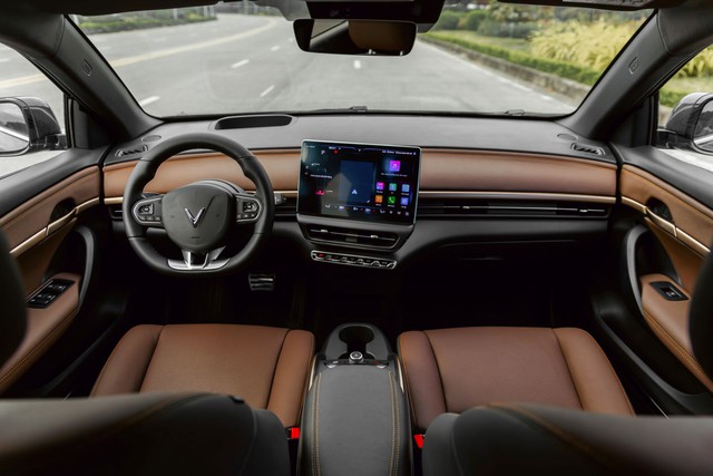 Mạnh, an toàn, tiết kiệm: VinFast VF 6 được gọi là SUV điện “đỉnh” nhất tầm giá 700 triệu đồng- Ảnh 2. Mạnh, an toàn, tiết kiệm: VinFast VF 6 được gọi là SUV điện “đỉnh” nhất tầm giá 700 triệu đồng- Ảnh 2.