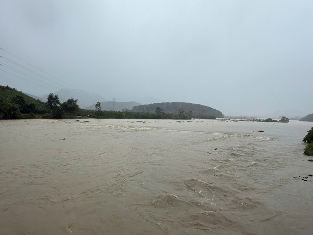 Cảnh báo hoàn lưu bão số 3 Wipha gây mưa rất to, đe dọa lũ quét, sạt lở đất tại hàng loạt địa phương - Ảnh 2.