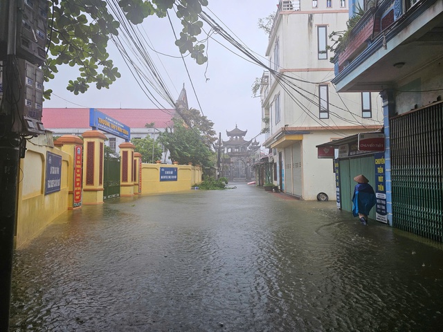 Cảnh báo hoàn lưu bão số 3 Wipha gây mưa rất to, đe dọa lũ quét, sạt lở đất tại hàng loạt địa phương - Ảnh 4.