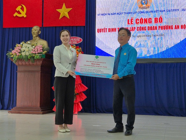 Công đoàn phường An Hội Tây công bố quyết định thành lập- Ảnh 6. Công đoàn phường An Hội Tây công bố quyết định thành lập- Ảnh 6.