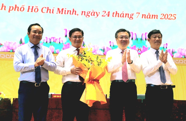 Ông Nguyễn Mạnh Cường được bầu giữ chức Phó Chủ tịch UBND TP HCM- Ảnh 1. Ông Nguyễn Mạnh Cường được bầu giữ chức Phó Chủ tịch UBND TP HCM- Ảnh 1.