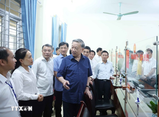 Tổng Bí thư Tô Lâm kiểm tra vận hành hoạt động hệ thống chính trị xã biên giới Si Pa Phìn- Ảnh 1.