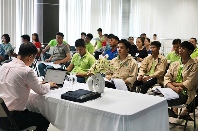 VWS tập huấn “ứng dụng AI”cho công nhân viên: Từng bước đưa công nghệ vào thực tiễn - Ảnh 2.