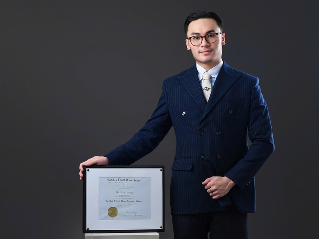 Hứa Chí Cường: "Phù thủy sóng Elliott" và khát vọng nâng tầm tri thức tài chính Việt- Ảnh 1. Hứa Chí Cường: "Phù thủy sóng Elliott" và khát vọng nâng tầm tri thức tài chính Việt- Ảnh 1.