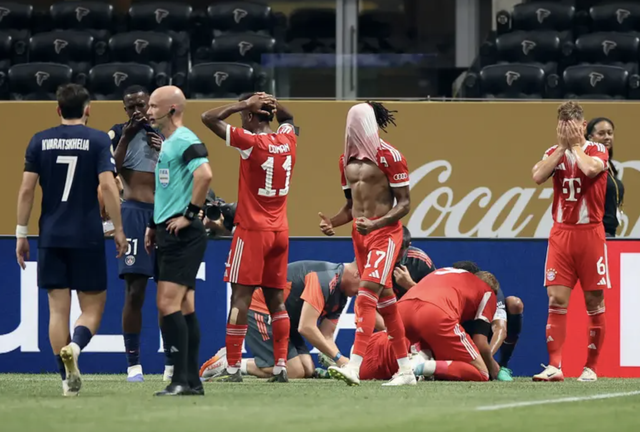 Chơi 9 người, "vua châu Âu" PSG thắng đẹp Bayern Munich tại FIFA Club World Cup - Ảnh 2.