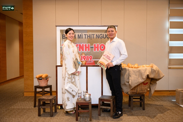Posh Lifestyle bắt tay bánh mì Huynh Hoa đưa sản phẩm sang Úc - Ảnh 2.