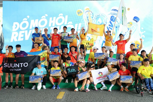 Những hình ảnh vui nhộn tại giải marathon quốc tế đầu tiên của TP Cần Thơ mới- Ảnh 14. Những hình ảnh vui nhộn tại giải marathon quốc tế đầu tiên của TP Cần Thơ mới- Ảnh 14.