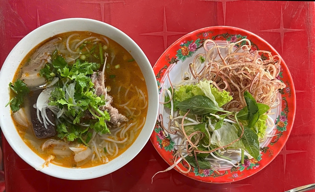 Cơ hội phát triển Bún bò Huế thành di sản Văn hóa phi vật thể quốc gia - Ảnh 1. Cơ hội phát triển Bún bò Huế thành di sản Văn hóa phi vật thể quốc gia - Ảnh 1.