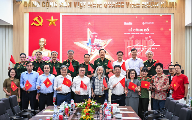 Tổ quốc chẳng ở đâu xa - Tổ quốc trong tim mỗi người - Ảnh 4.