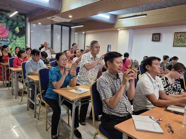 Hối hận vì không học AI sớm hơn- Ảnh 1. Hối hận vì không học AI sớm hơn- Ảnh 1.