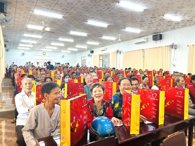 Quỹ Thiện Tâm đón nhận Huân chương Lao động hạng Nhất của Chủ tịch nước- Ảnh 1.