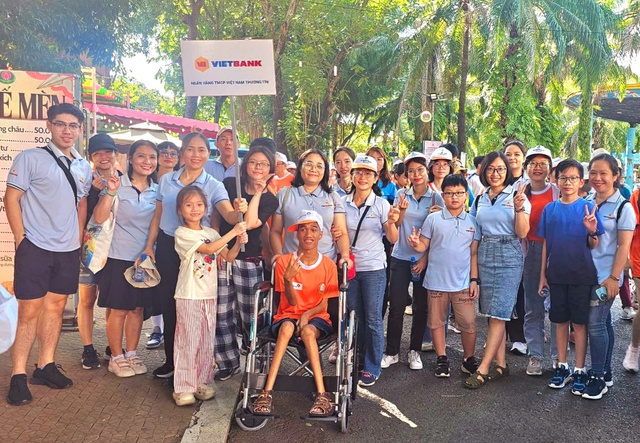 Vietbank cùng hơn 5.000 người đồng hành "Vì nạn nhân chất độc da cam" lần thứ 18- Ảnh 2.