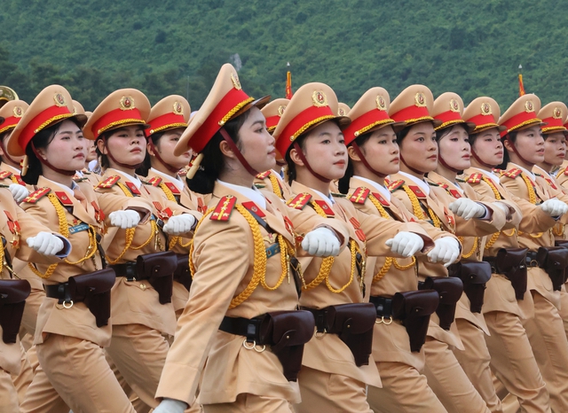 Hơn 16.000 cán bộ, chiến sĩ và nhiều vũ khí hiện đại tổng hợp luyện diễu binh, diễu hành - Ảnh 18.