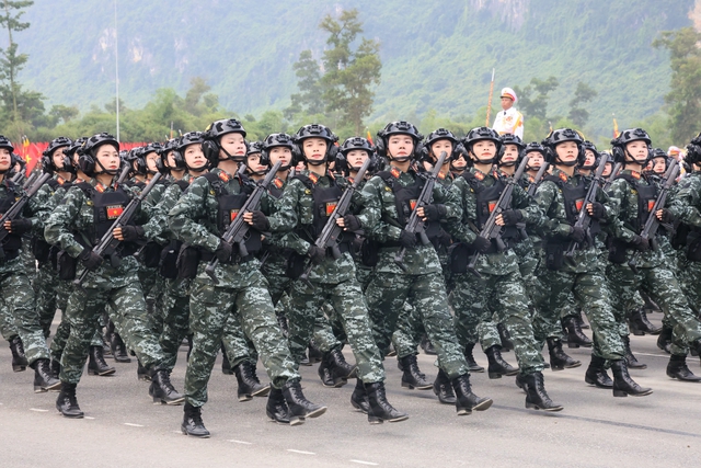 Hơn 16.000 cán bộ, chiến sĩ và nhiều vũ khí hiện đại tổng hợp luyện diễu binh, diễu hành - Ảnh 15.