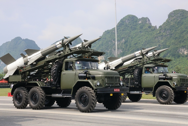 Hơn 16.000 cán bộ, chiến sĩ và nhiều vũ khí hiện đại tổng hợp luyện diễu binh, diễu hành - Ảnh 23.