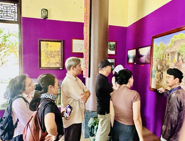 Tác giả, nghệ sĩ TP HCM gặp gỡ người giữ lửa ký ức về Thủ khoa Bùi Hữu Nghĩa - Ảnh 3.