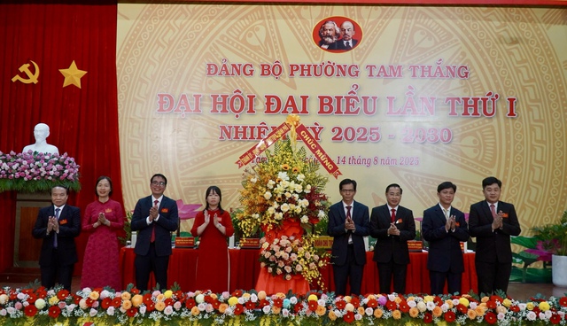 Bà Trần Thụy Cẩm Lệ được chỉ định làm Bí thư phường Tam Thắng, TP HCM - Ảnh 2.